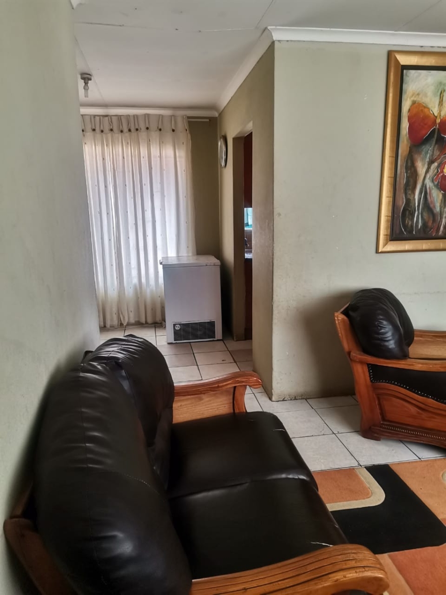 To Let 3 Bedroom Property for Rent in Tlhabane West North West